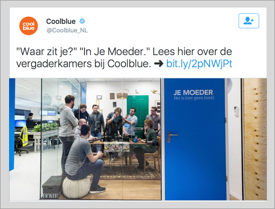 Screenshot of tweet: ‘“Waar zit je” “In Je Moeder” Lees hier over de vergaderkamers bij Coolblue’, photo of meeting room